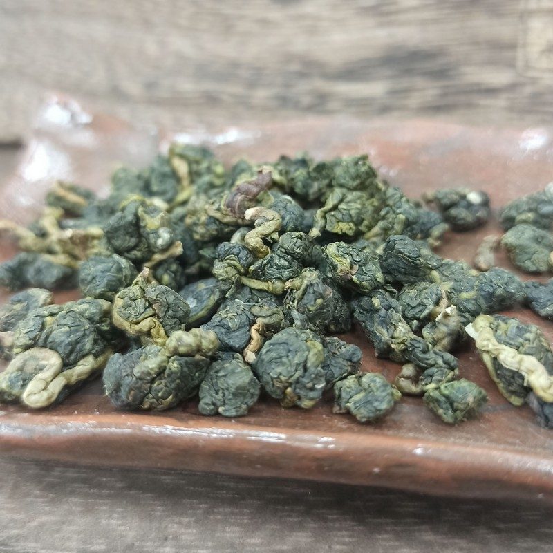 Dry oolong leaf, close-up